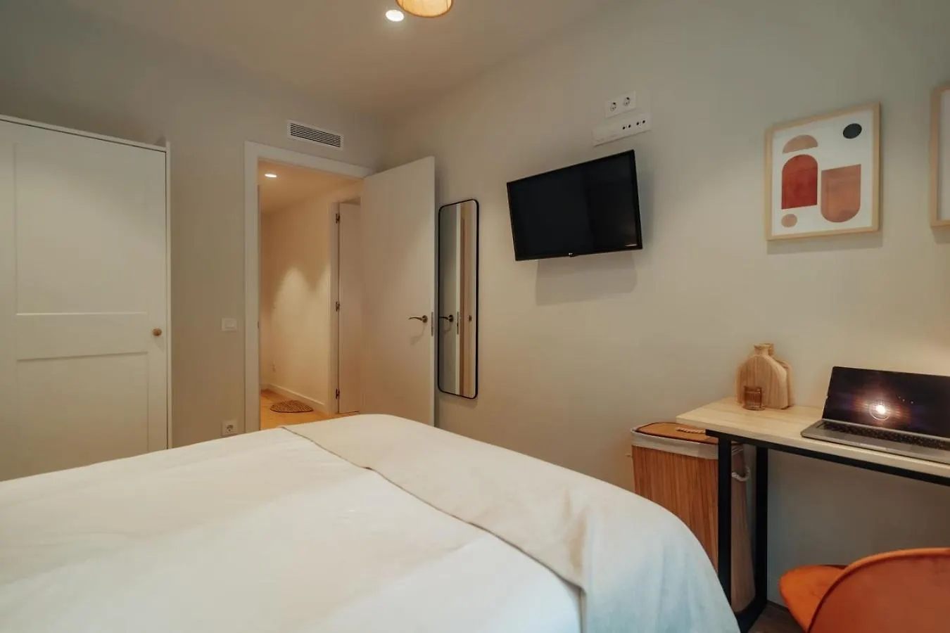 Casa Carlit - 1 Bedroom Apartment Near Plaza Tetuan Barcelona