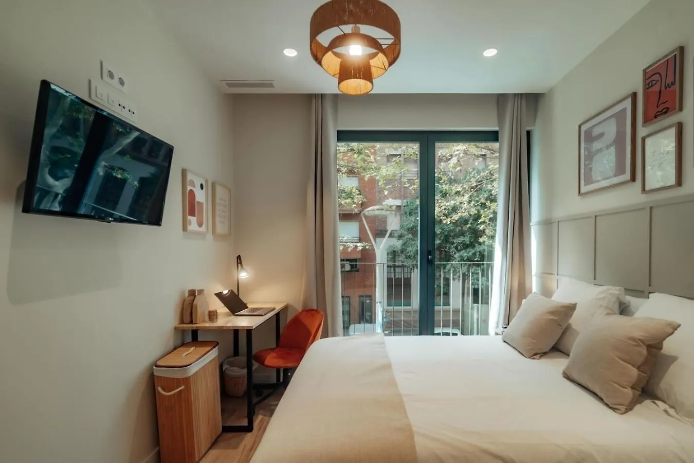 Casa Carlit - 1 Bedroom Apartment Near Plaza Tetuan Barcelona Spain