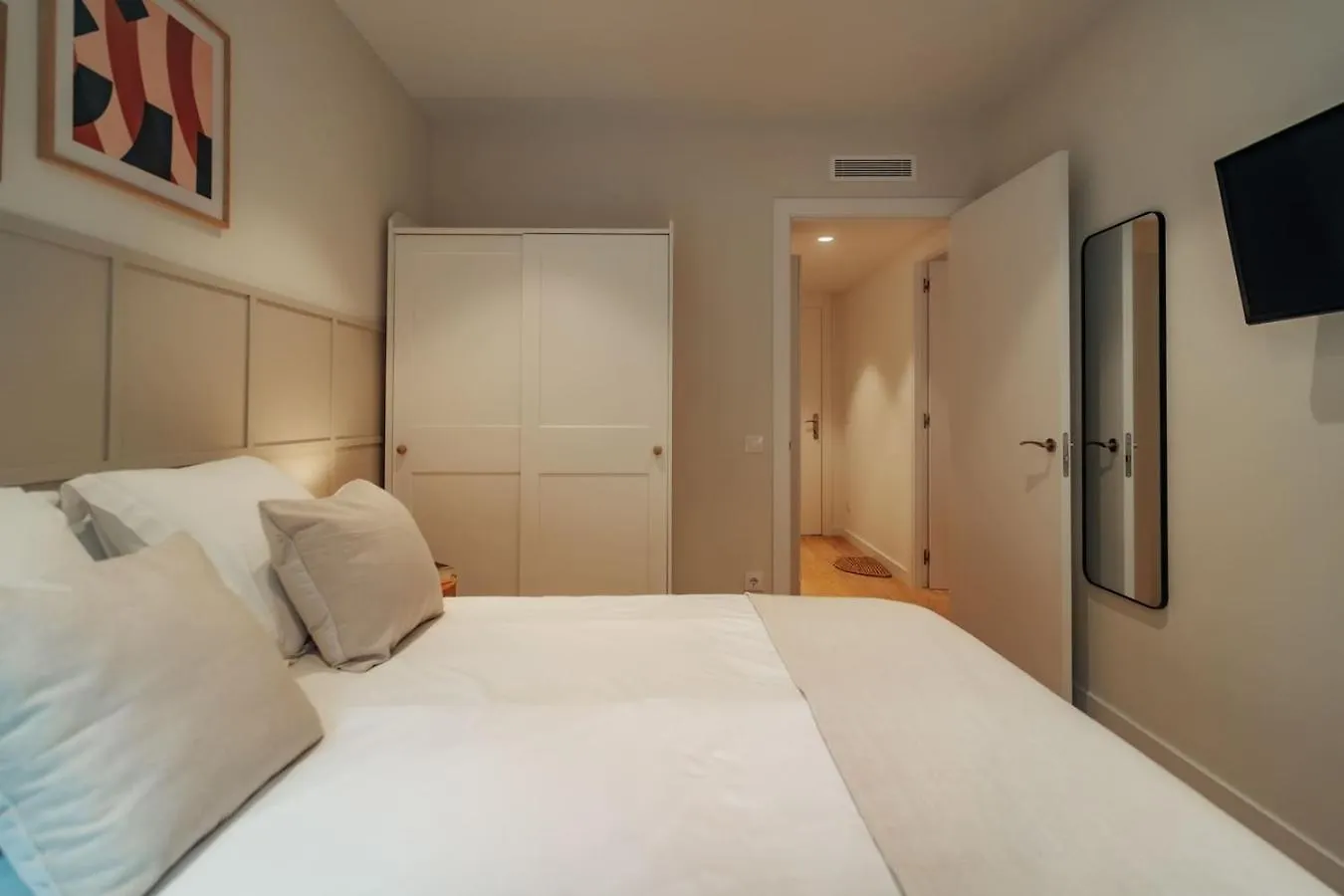 Casa Carlit - 1 Bedroom Apartment Near Plaza Tetuan Barcelona Spain